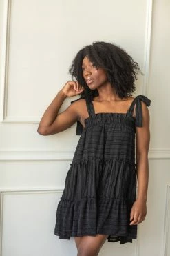 Entro SOLD OUT - Roma Black Shoulder-Tie Mini