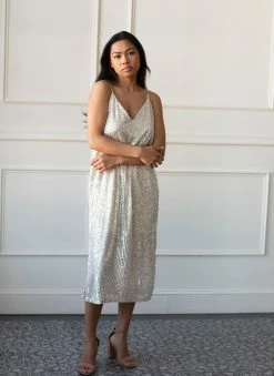 Confête SOLD OUT - Shine On Sequin Midi Dress