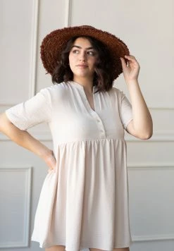 Entro Weekday V Neck Cream Mini