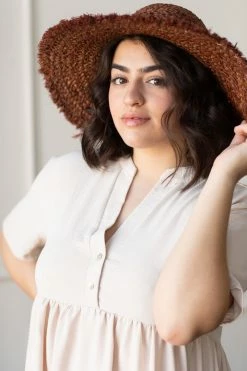 Entro Weekday V Neck Cream Mini