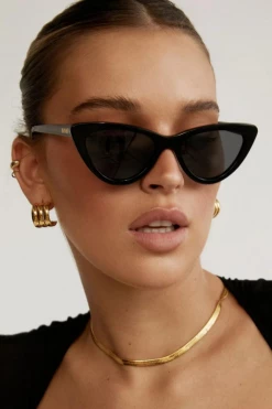 Banbé Eyewear Accessories The Sofia - Black Smoke