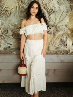 Confête Bacalar Cream Linen Two Piece Set Clothing