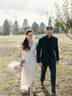 Confête Valentina Beaded Bow Earrings Accessories