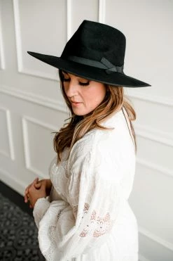 Confête Black Bow Trim Fedora Hat