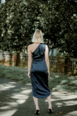 Elliatt Cassini Dress - Navy