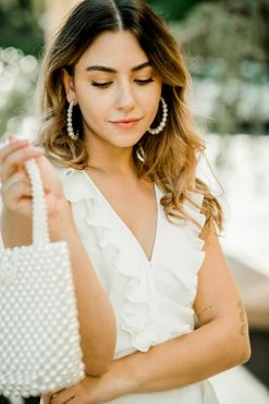 Confête Cami Pearl Hoop Earrings