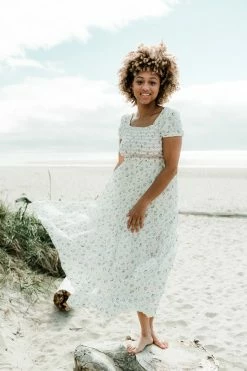 Confête Violet Ditsy Floral Maxi Dress Clothing