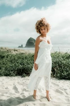 Confête Marie White Tiered Maxi Dress