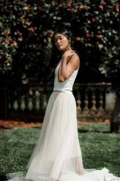 Confête Clothing Misty Cream Tulle Midi Skirt 7 Confête Clothing Misty Cream Tulle Midi Skirt