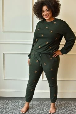 Confête Clothing Rosie Floral Embroidered Sweatpants