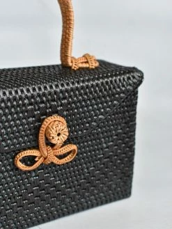 Street Level SOLD OUT - Wenghi Box Bag