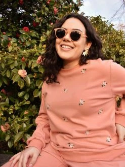 Confête Rosie Floral Embroidered Sweatshirt - Salmon Clothing