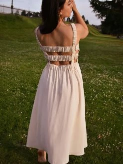 ConfĂȘte Clothing Jade Cream Cut-Out Midi Dress