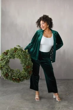 Confête Cologne Hunter Green Velvet Blazer