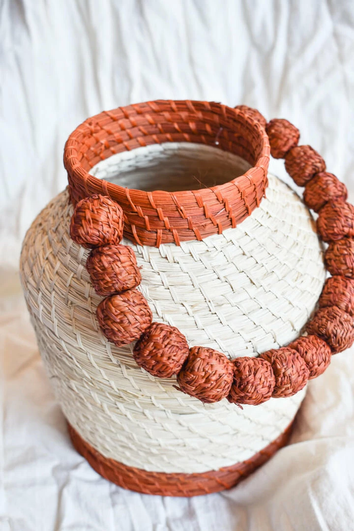 KAANAS Accessories San Gil Handwoven Top Handle Straw Bucket Bag - Cocoa 4 KAANAS Accessories San Gil Handwoven Top Handle Straw Bucket Bag - Cocoa