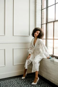 Elliatt Poppy Vintage-Style Lace Dress Clothing