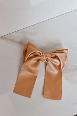Confête Oversized Bow Barrette