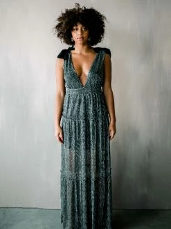 Confête Halle Shoulder Tie Deep V Maxi - Silver Clothing