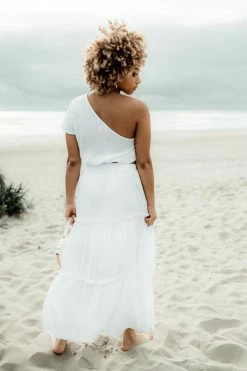 Confête Clothing Lita One Shoulder Crop Top