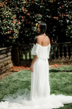 Confête Clothing Naomi White Pleated Maxi Dress