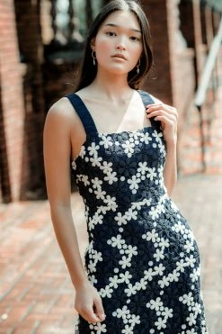 Confête Clothing Nell Blue And White Floral Midi Dress