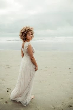 Confête Starry Eyed Glitter Star Mesh Maxi - Pink Clothing